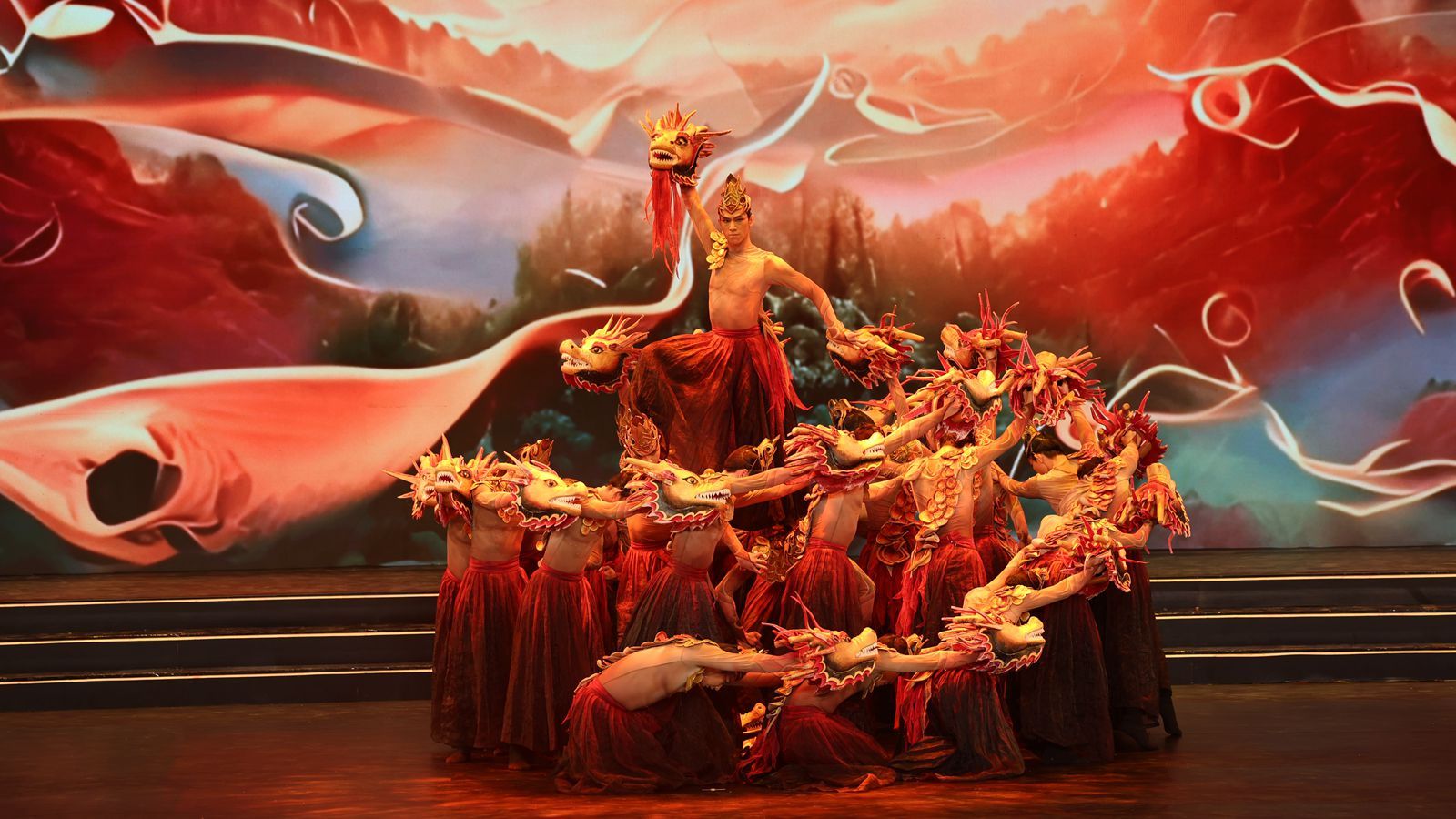 1718675172764317.jpg 舞蹈組閉幕式1_副本.jpg